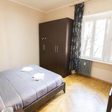 Grazioso Bilocale Comodo Ai Servizi Appartement Cuneo Buitenkant foto