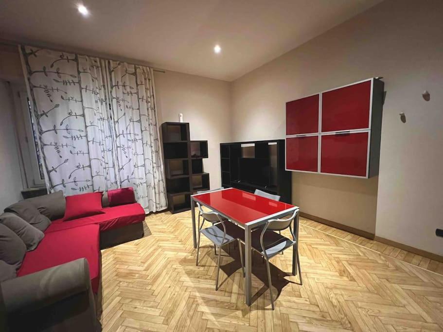 Grazioso Bilocale Comodo Ai Servizi Appartement Cuneo Buitenkant foto