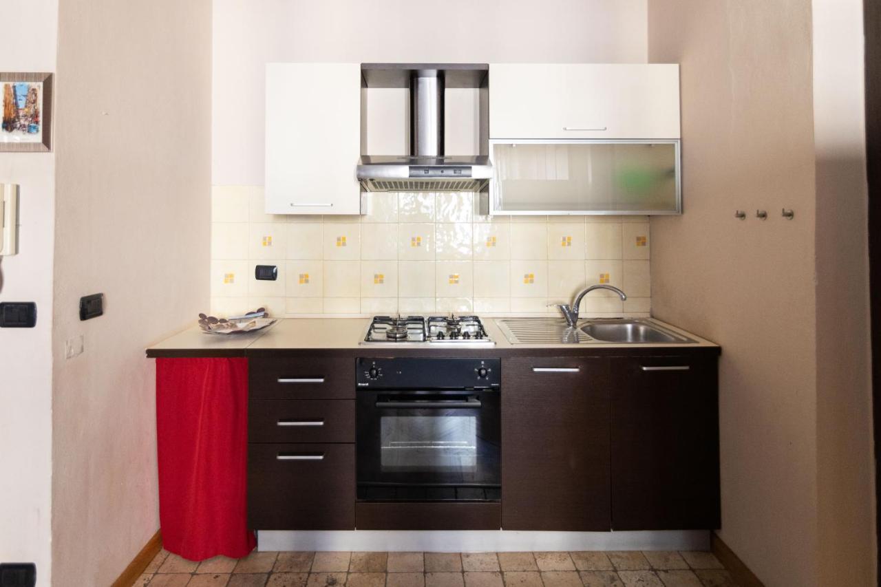 Grazioso Bilocale Comodo Ai Servizi Appartement Cuneo Buitenkant foto