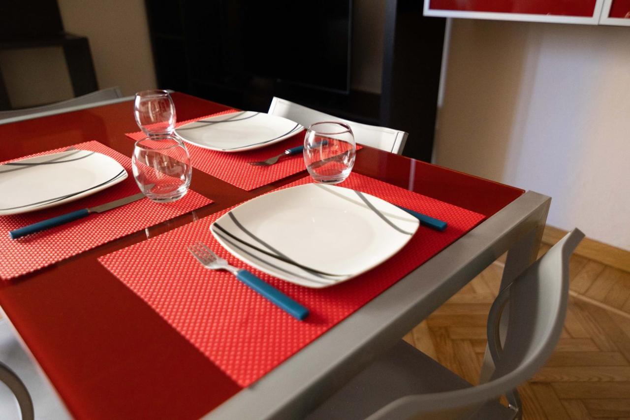 Grazioso Bilocale Comodo Ai Servizi Appartement Cuneo Buitenkant foto